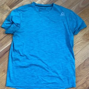 Reebok men’s. Sport tech shirt. Medium. Aqua blue color